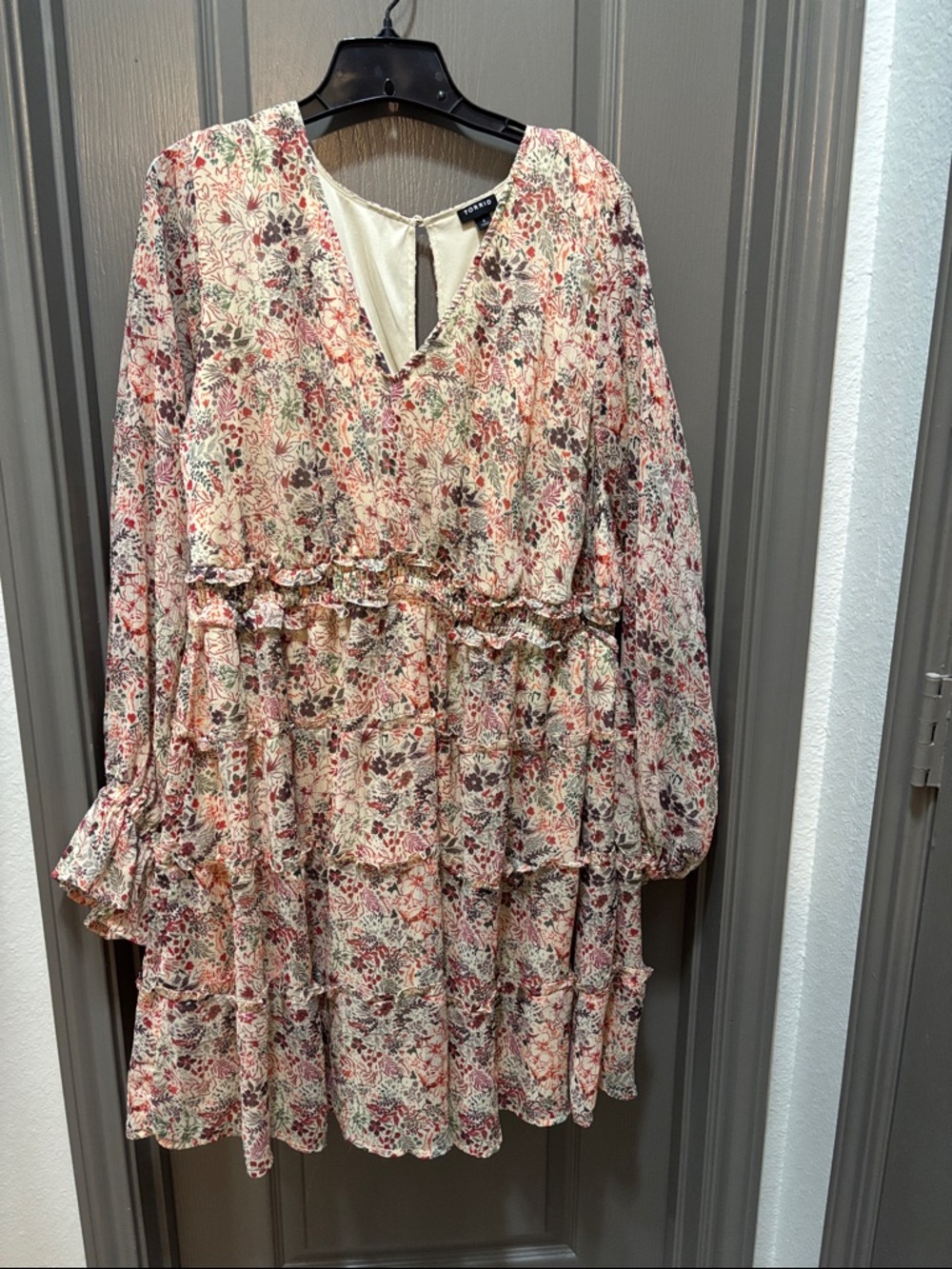 torrid Floral Tiered V-Neck Long Sleeve Dress - Cream Pink Green
